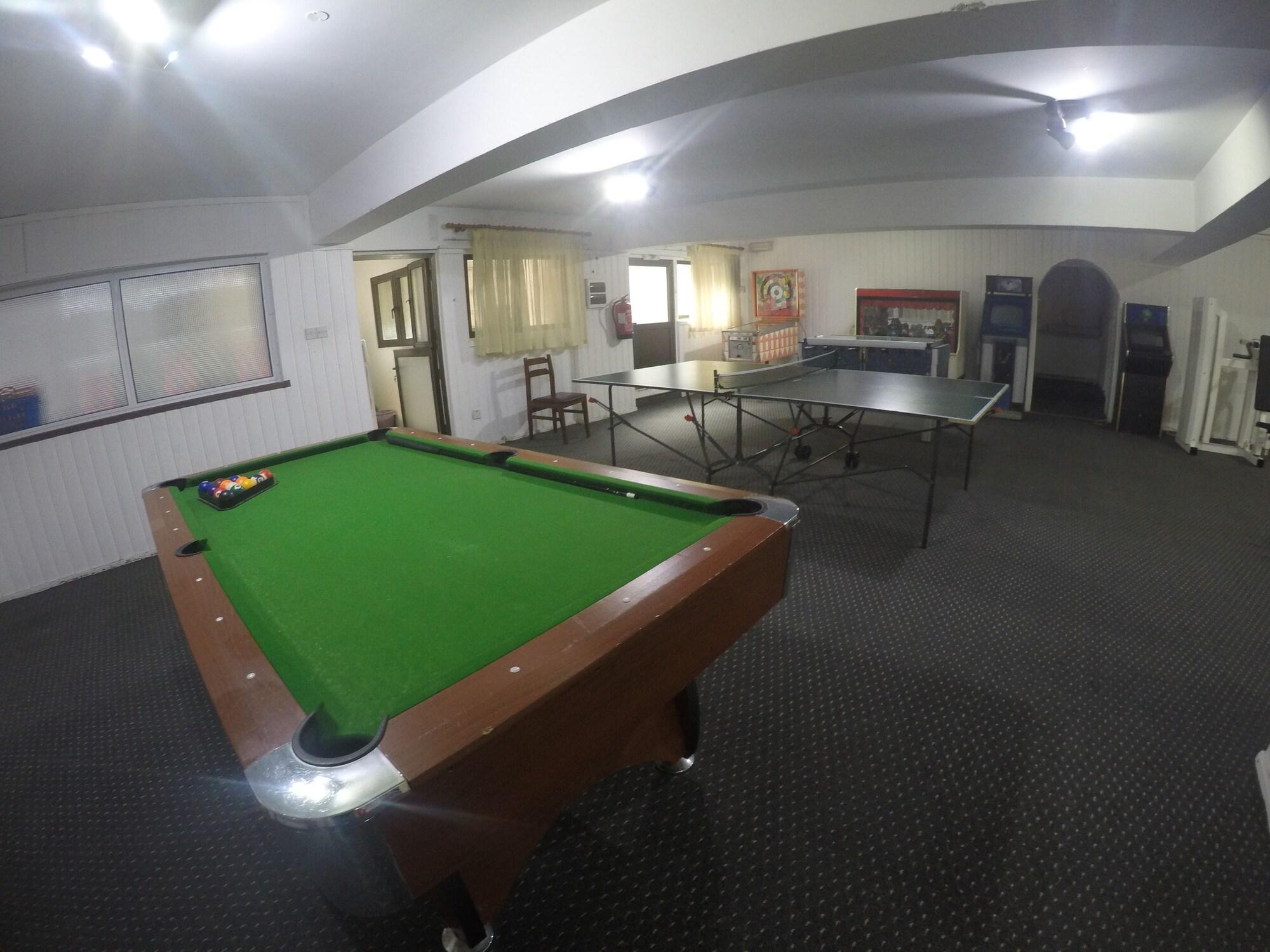 swimming pool spa
