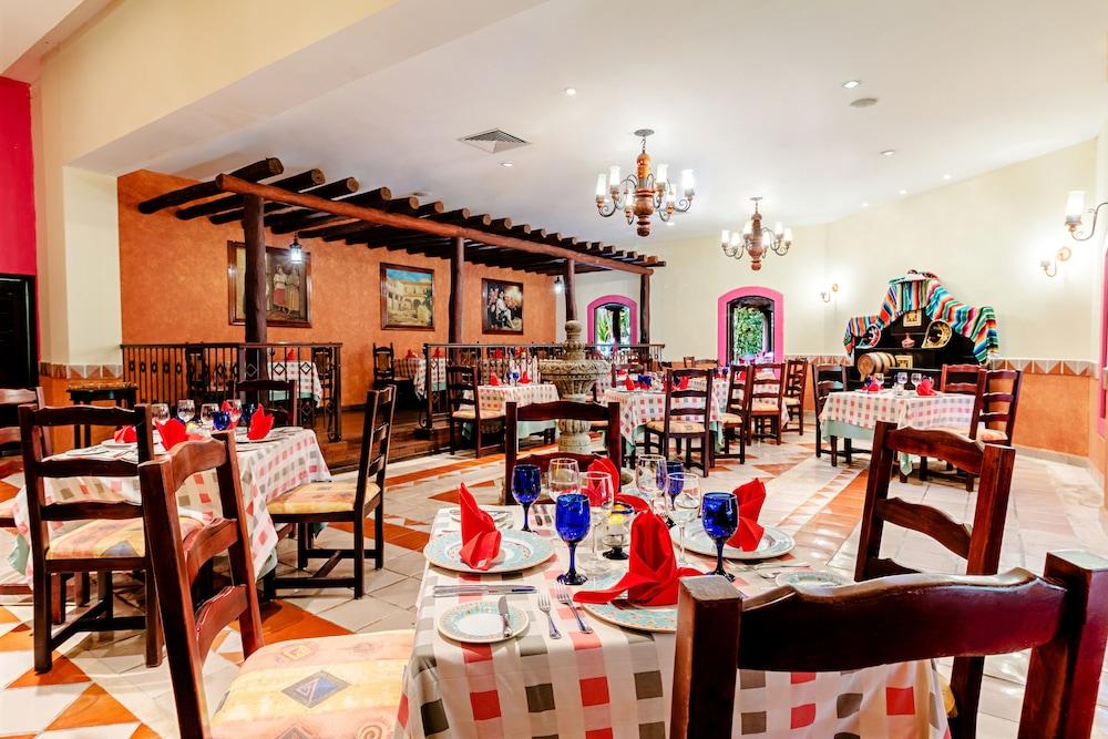 restaurant cafeteria