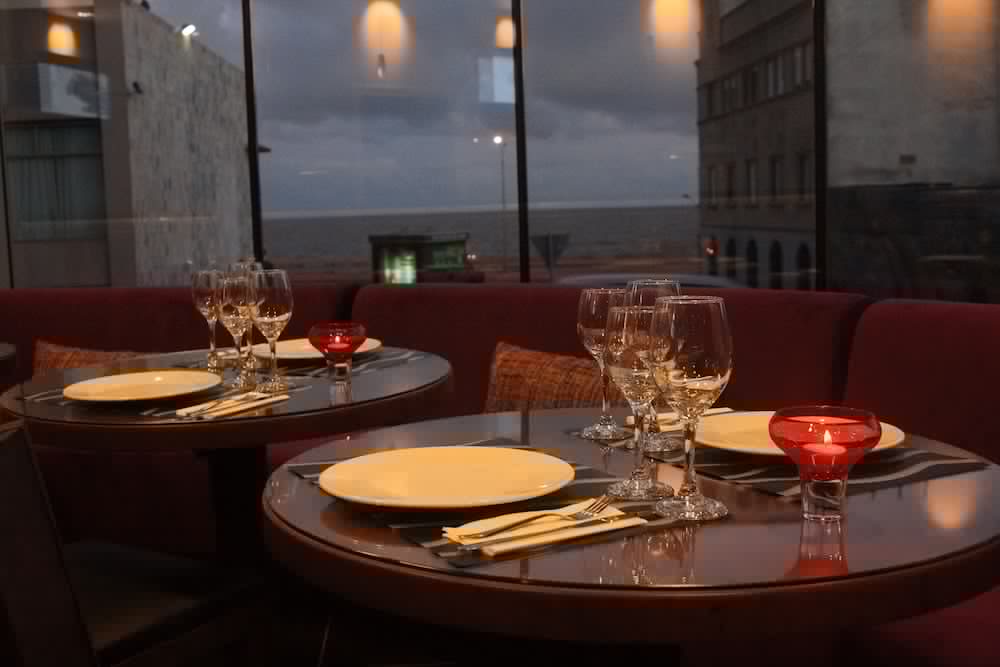 restaurant-cafeteria