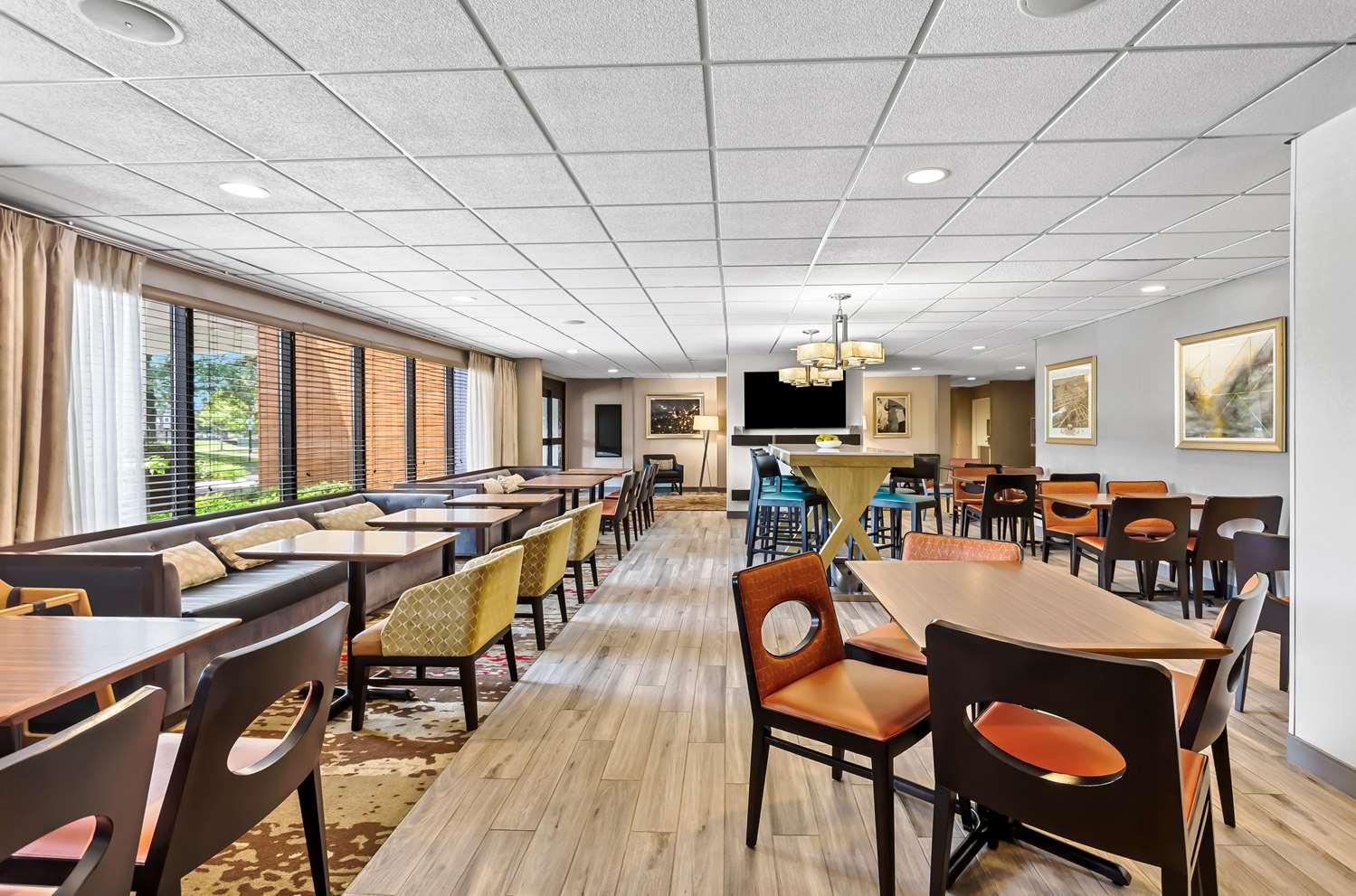 restaurant cafeteria