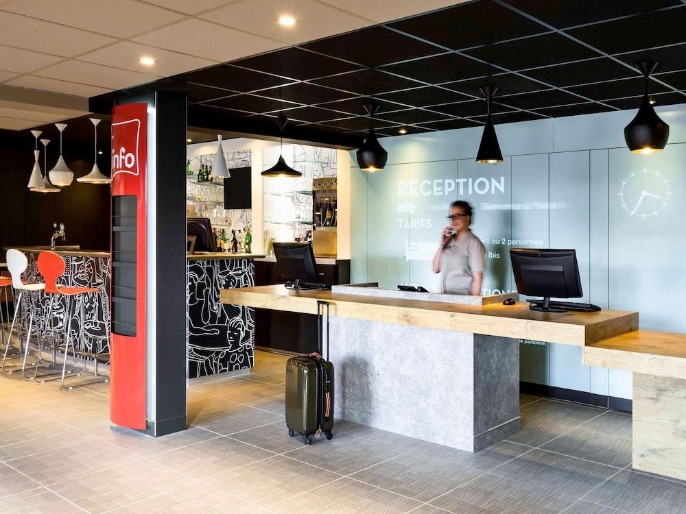 lobby