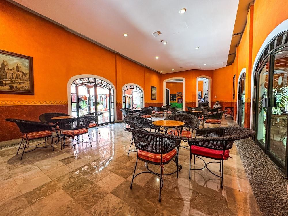 restaurant cafeteria