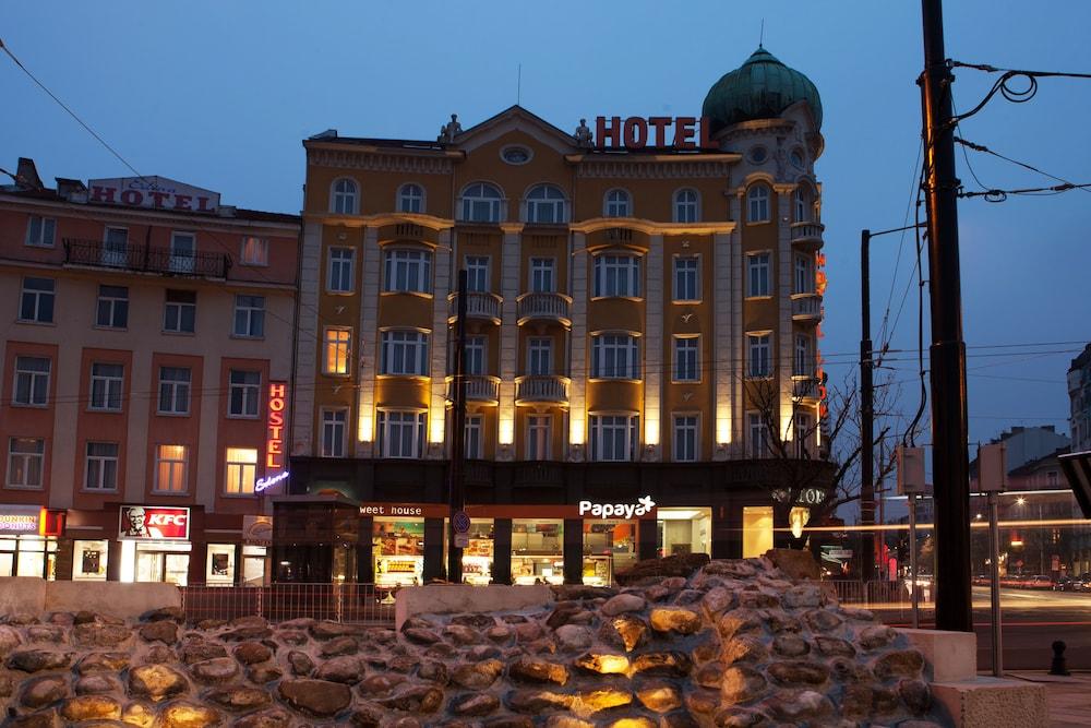hotel