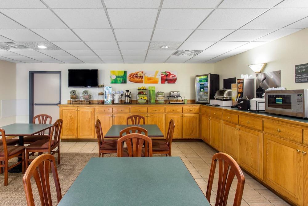 restaurant-cafeteria