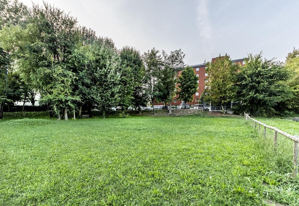 surroundings