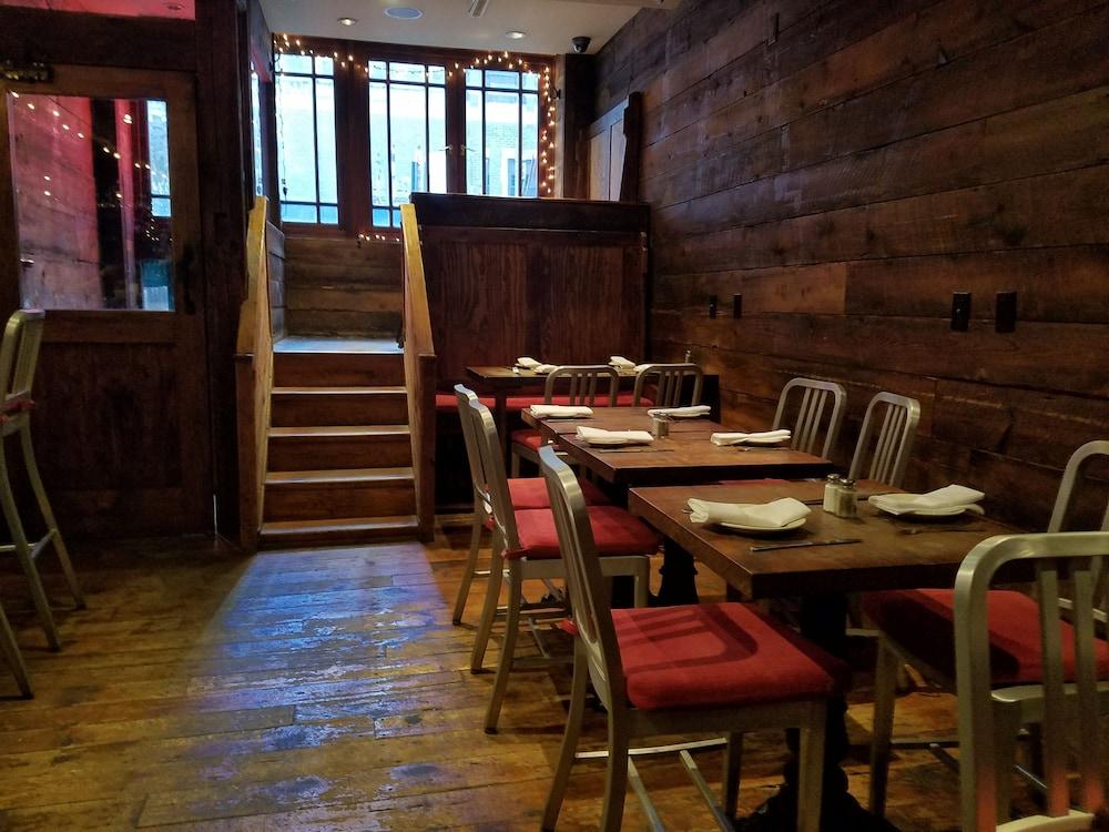 restaurant cafeteria