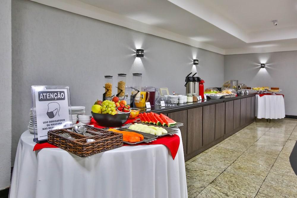 restaurant-cafeteria