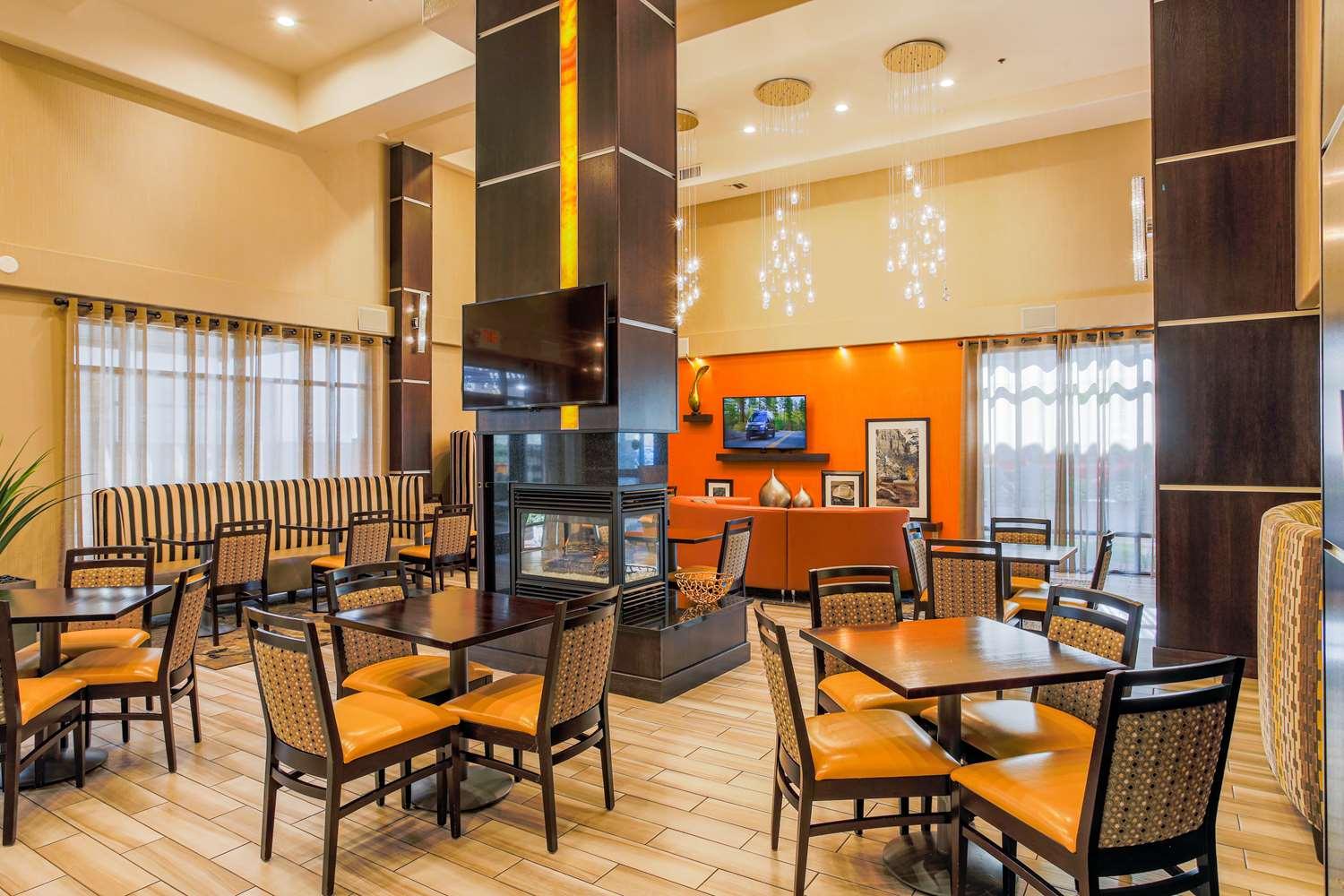 restaurant cafeteria