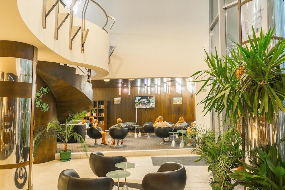 lobby