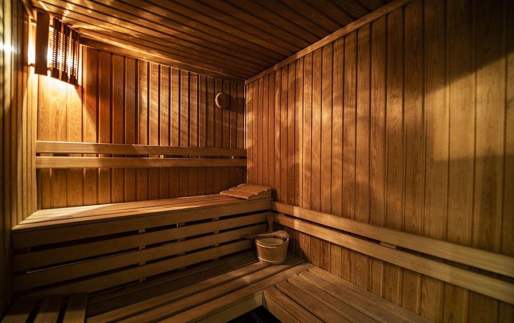 swimming pool spa