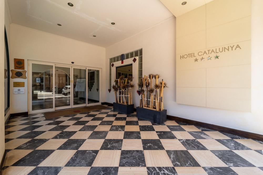 lobby