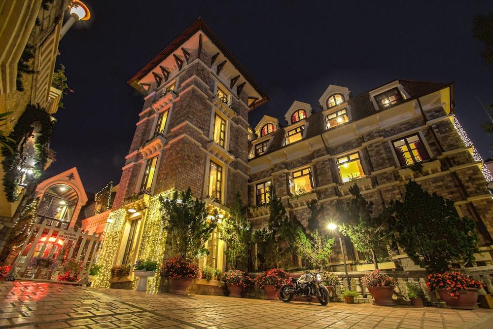 hotel