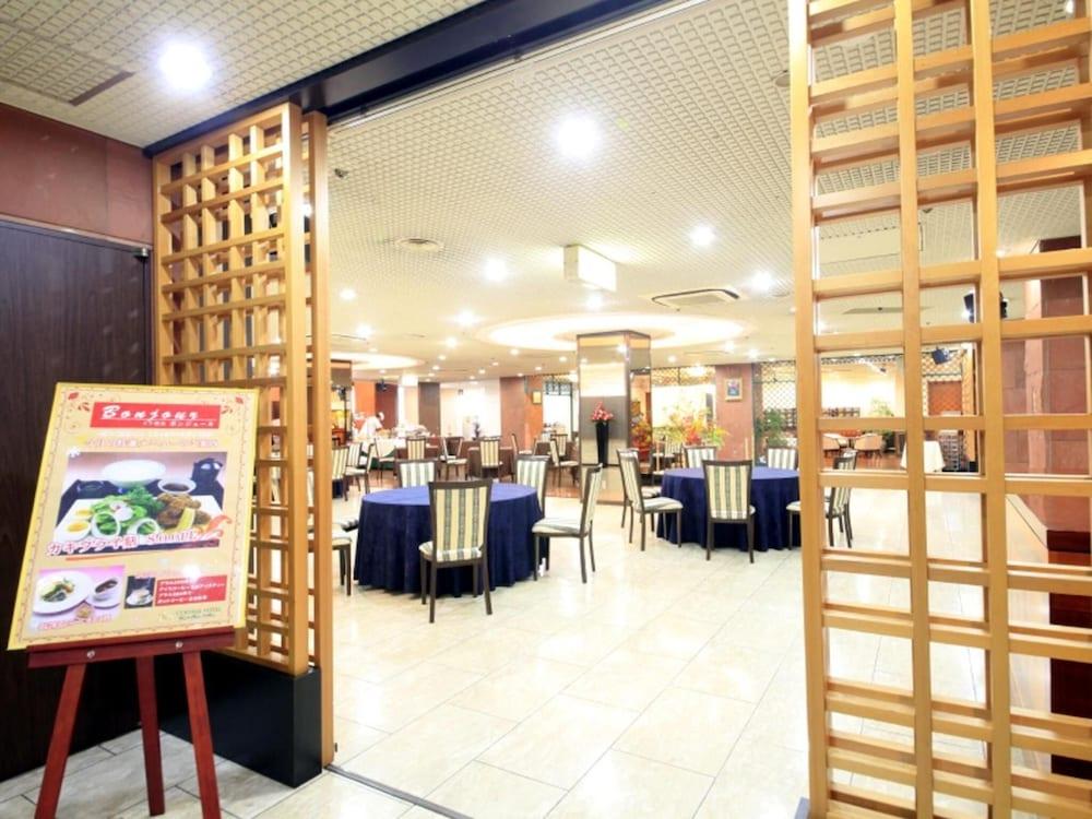 restaurant-cafeteria