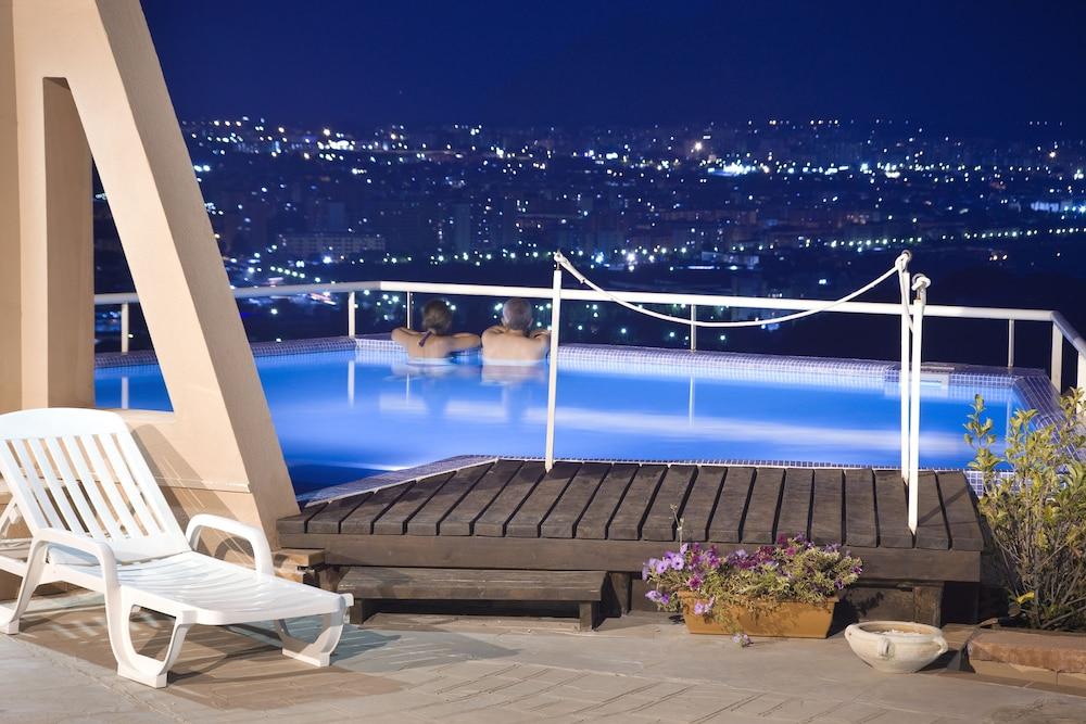 swimming pool spa