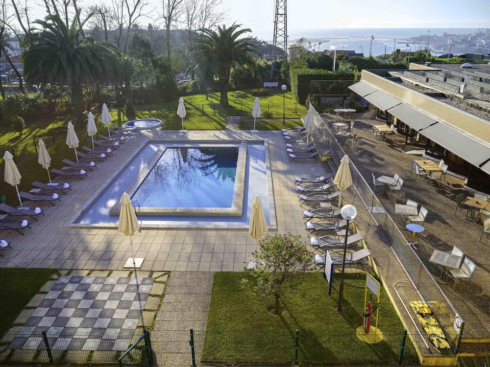swimming pool spa