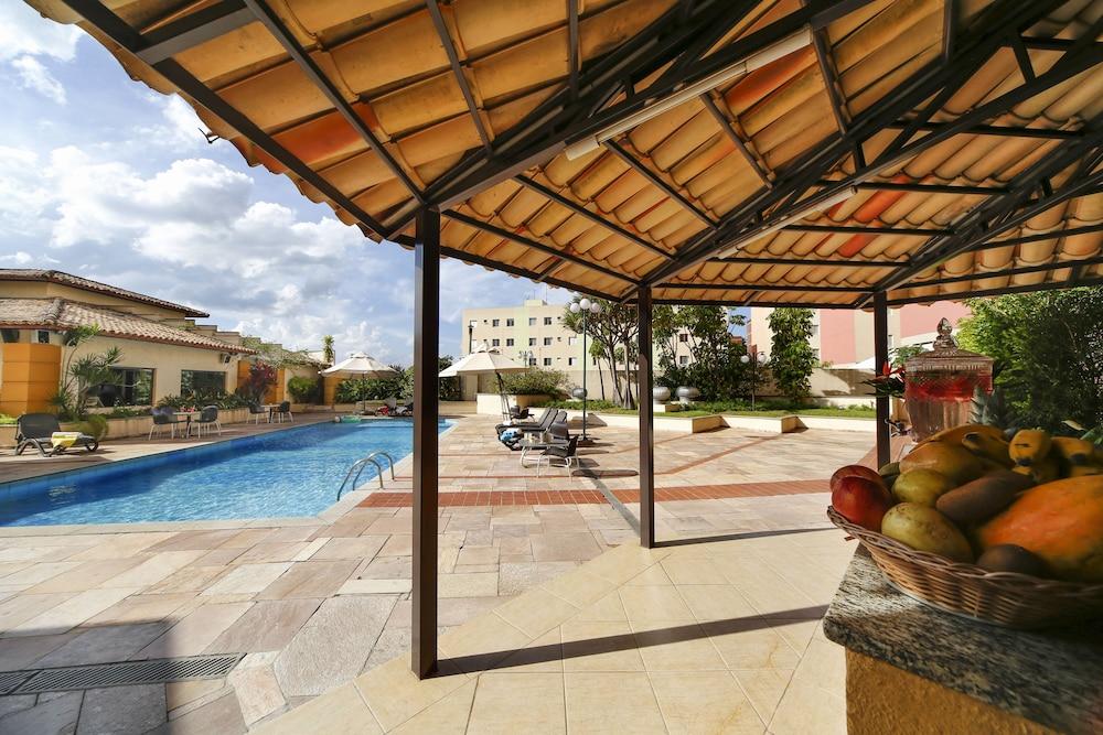 swimming pool spa