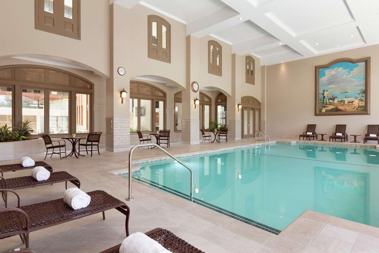 swimming pool spa