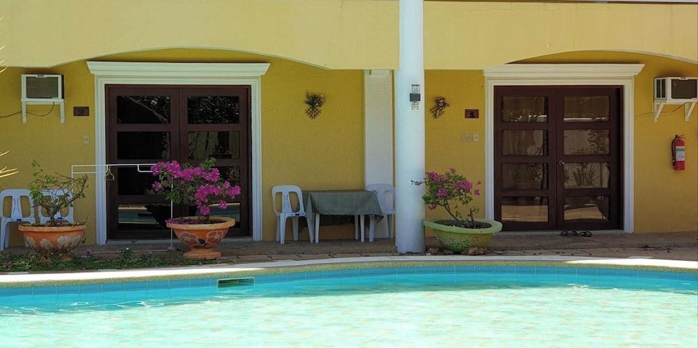 swimming pool spa