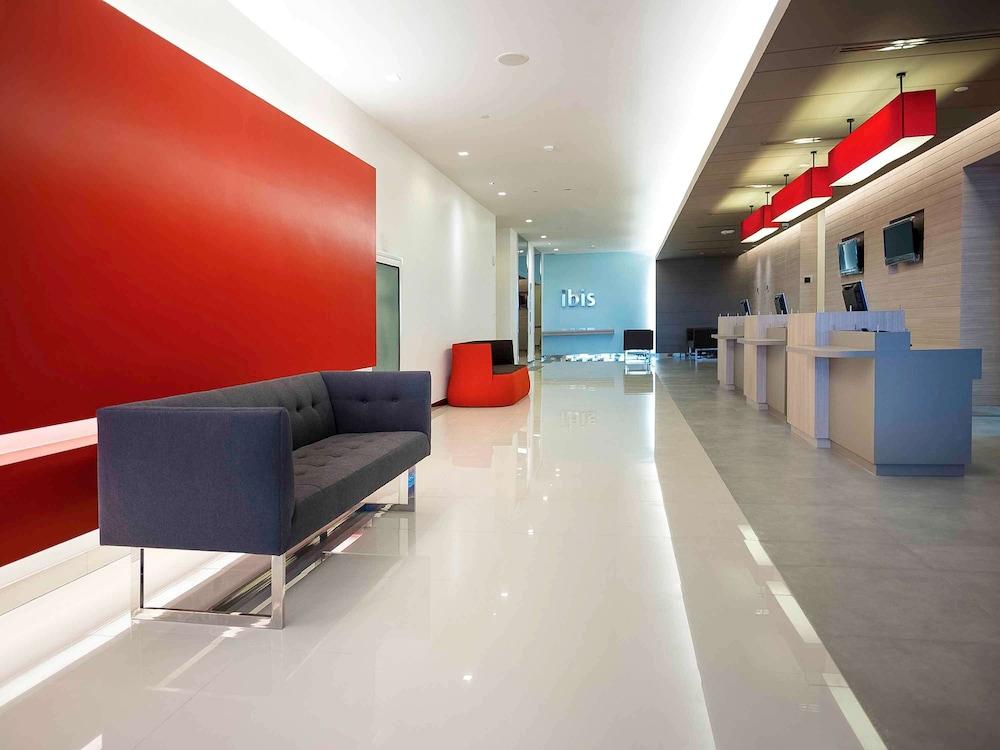 lobby