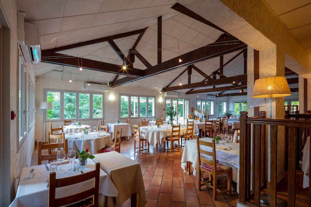 restaurant-cafeteria