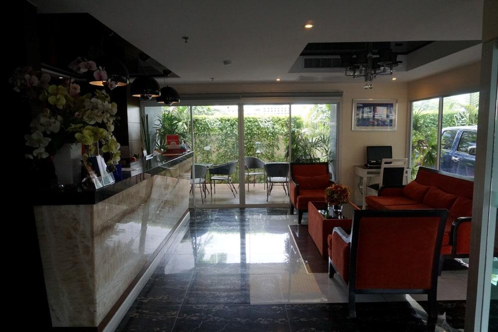 lounge