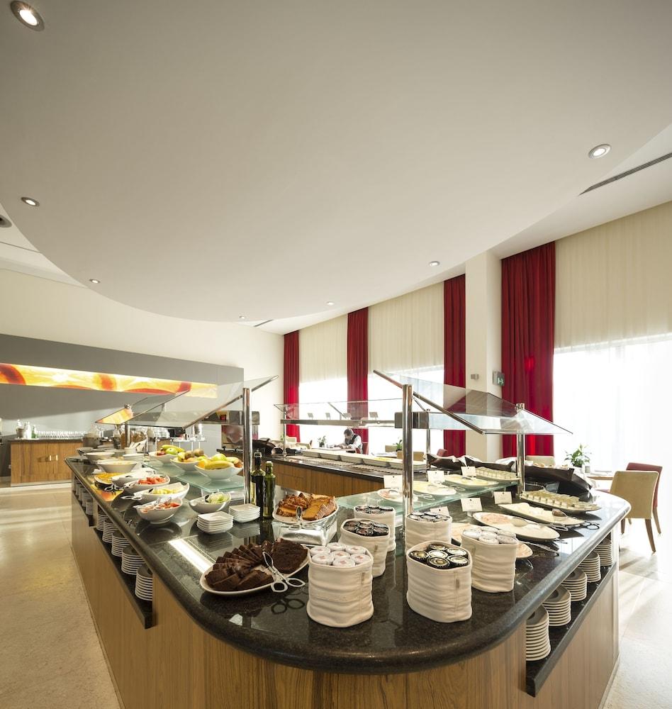 restaurant-cafeteria