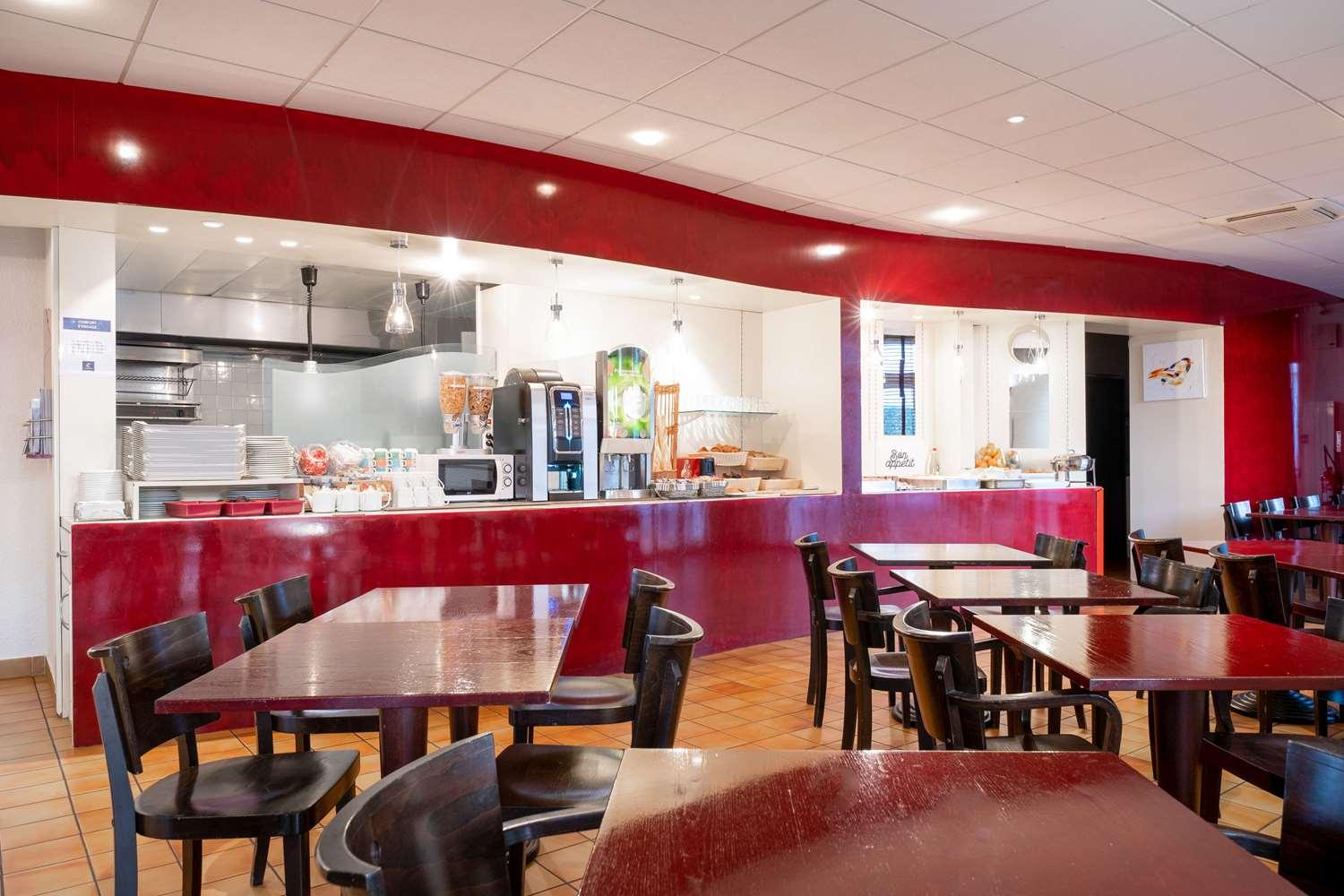 restaurant cafeteria