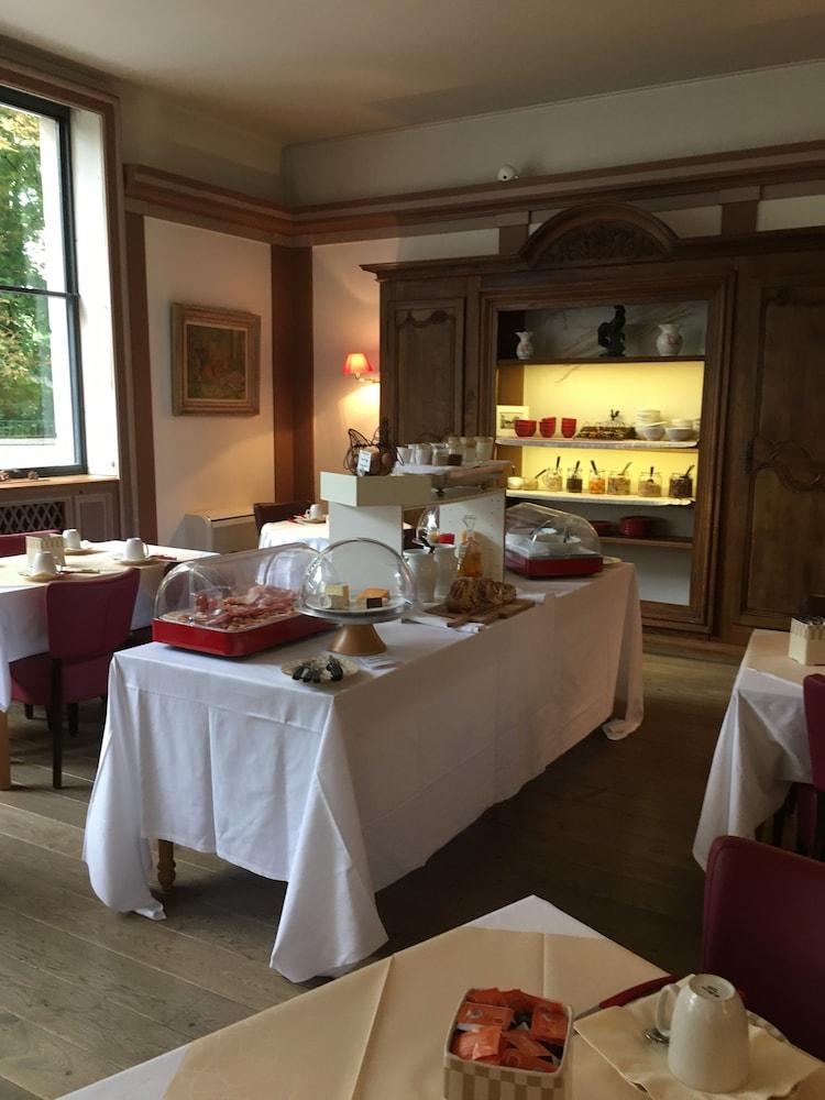 restaurant-cafeteria