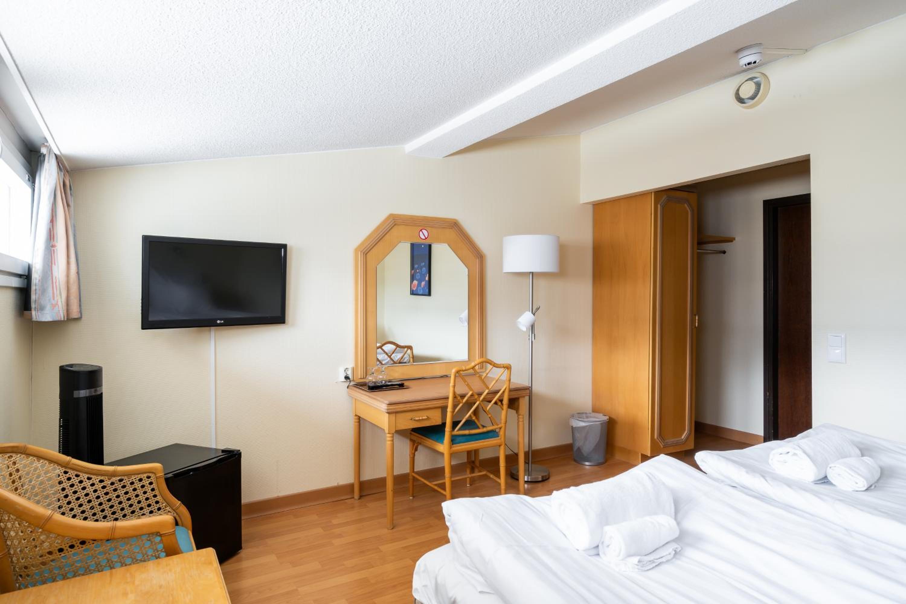 rooms