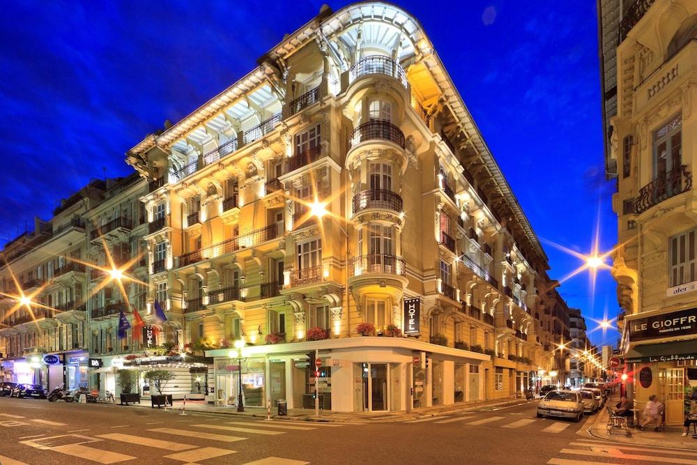 hotel