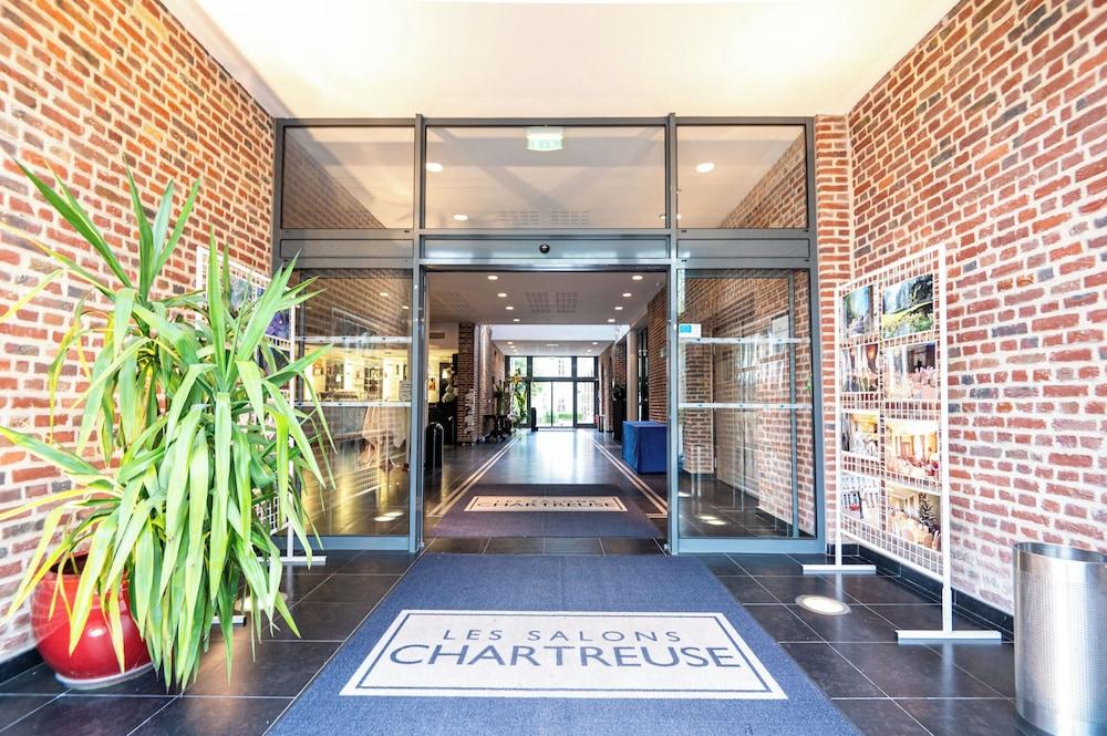 lobby