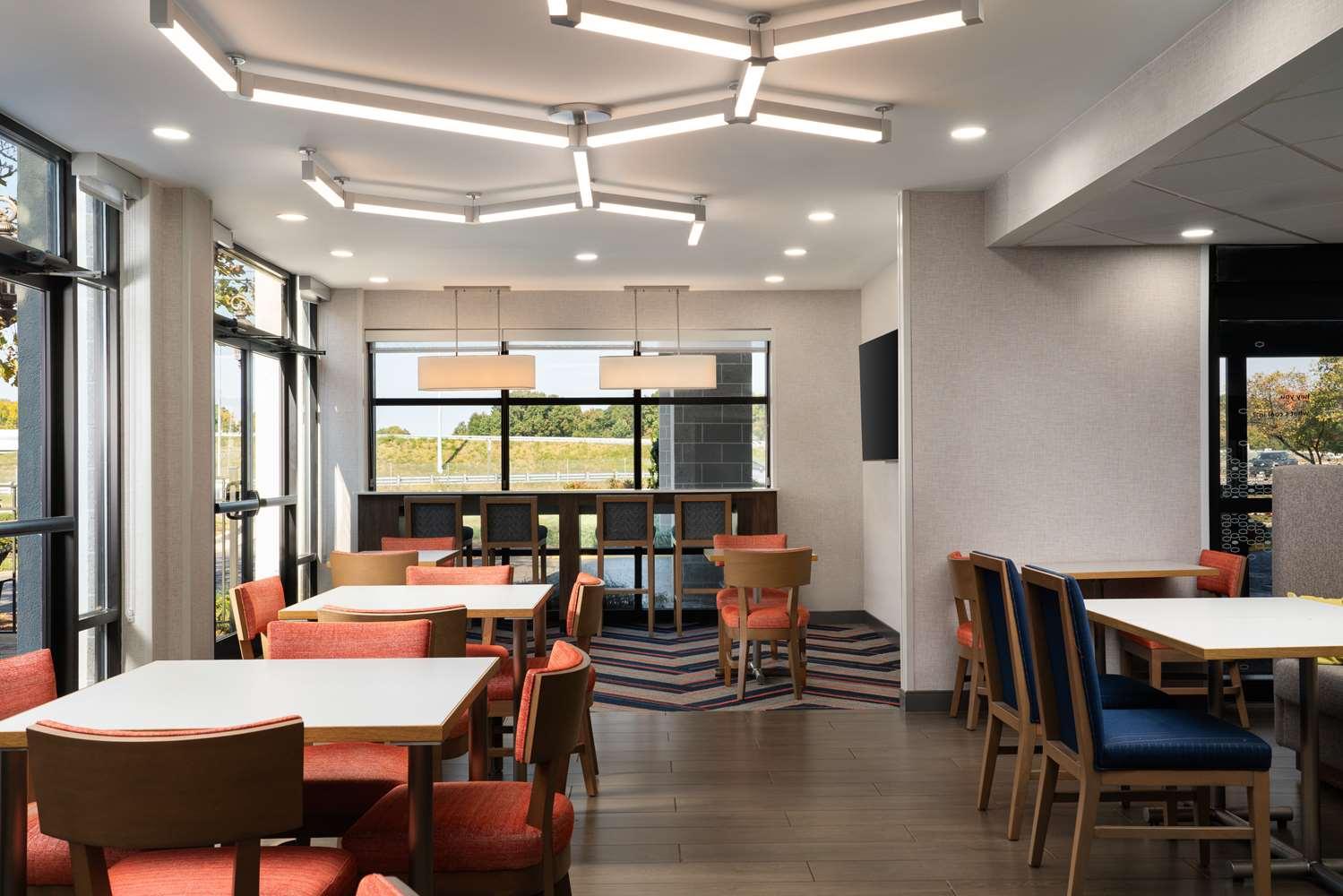 restaurant cafeteria