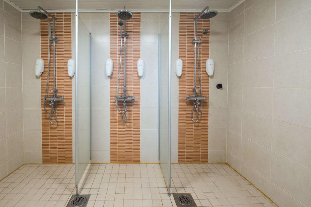 swimming pool spa