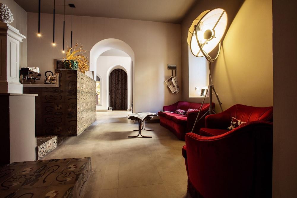 lobby