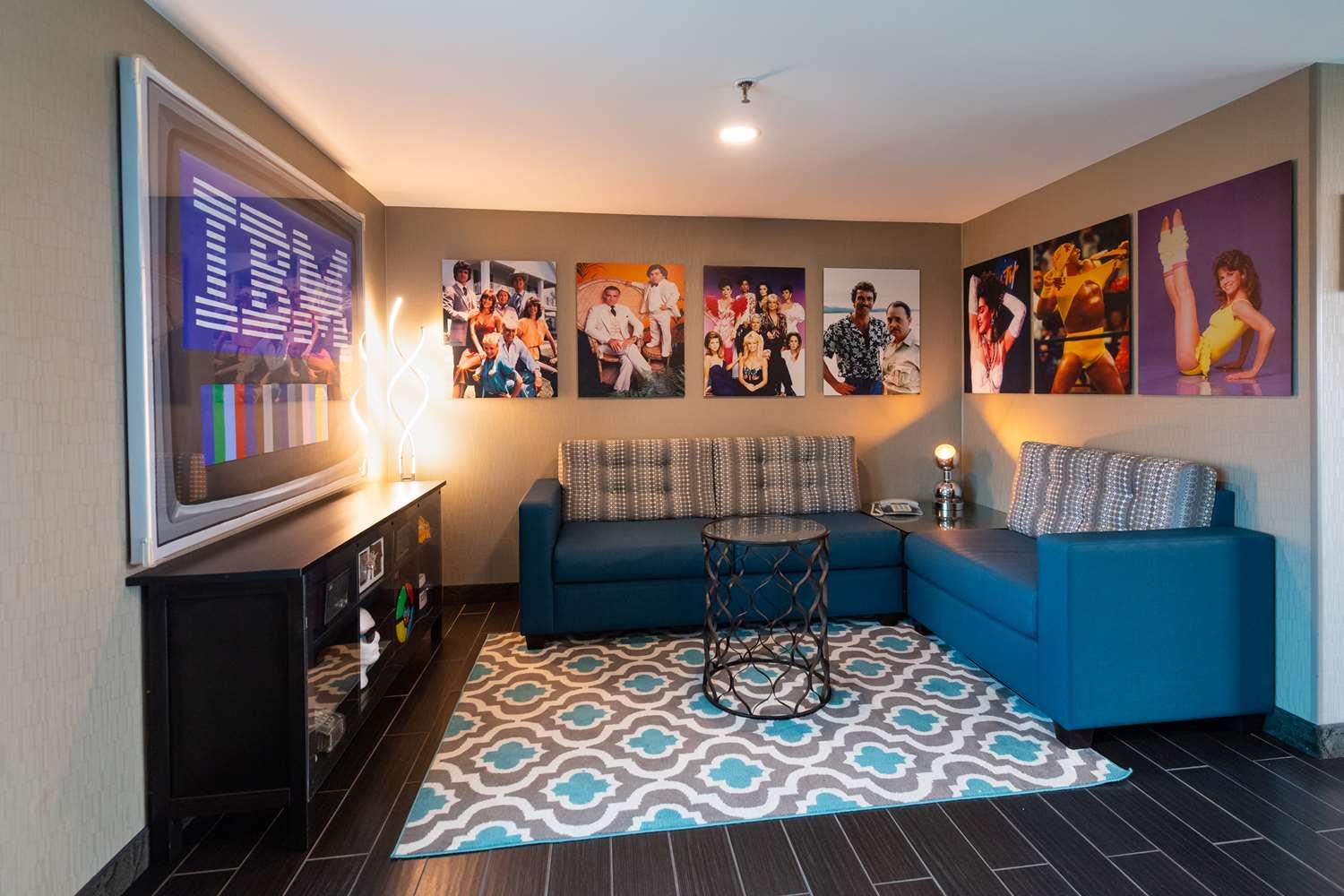 lounge