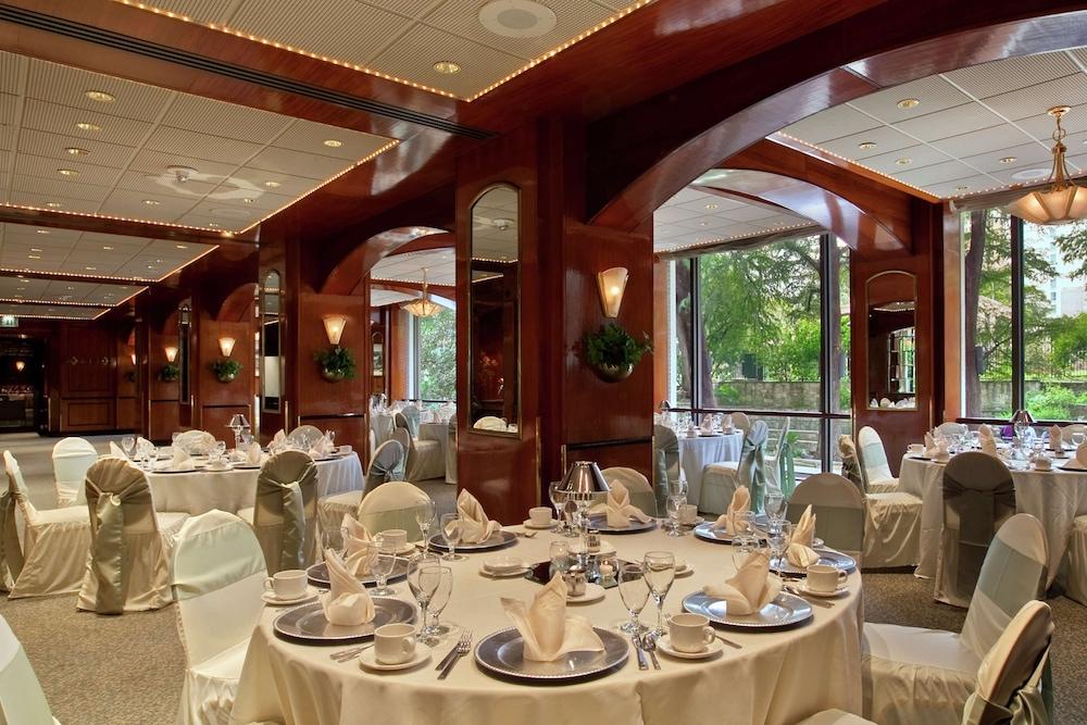 restaurant-cafeteria