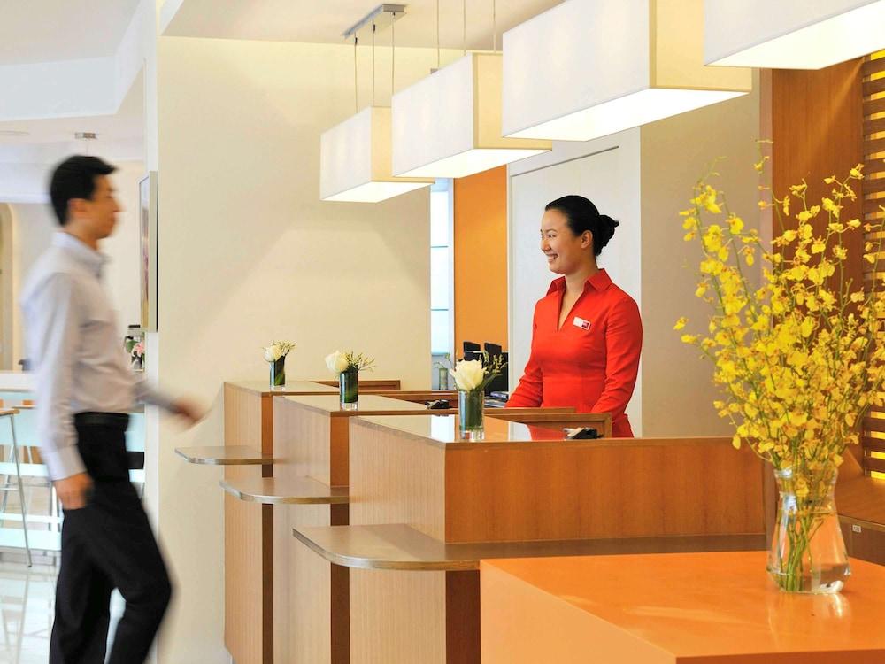 lobby