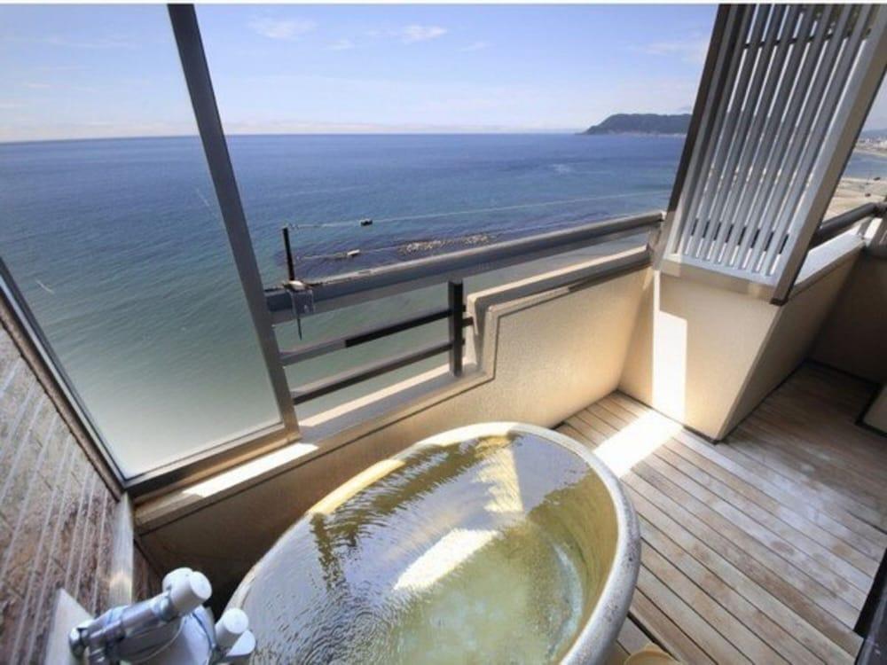swimming pool spa