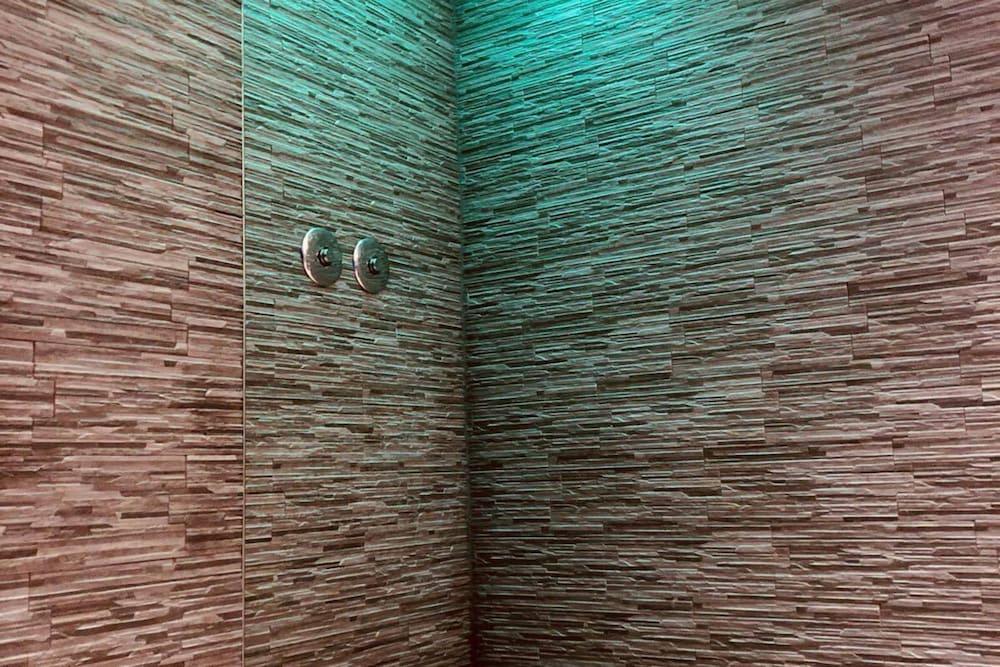 swimming pool spa