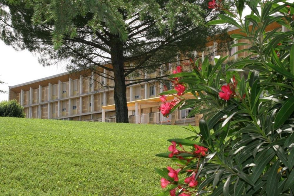 surroundings