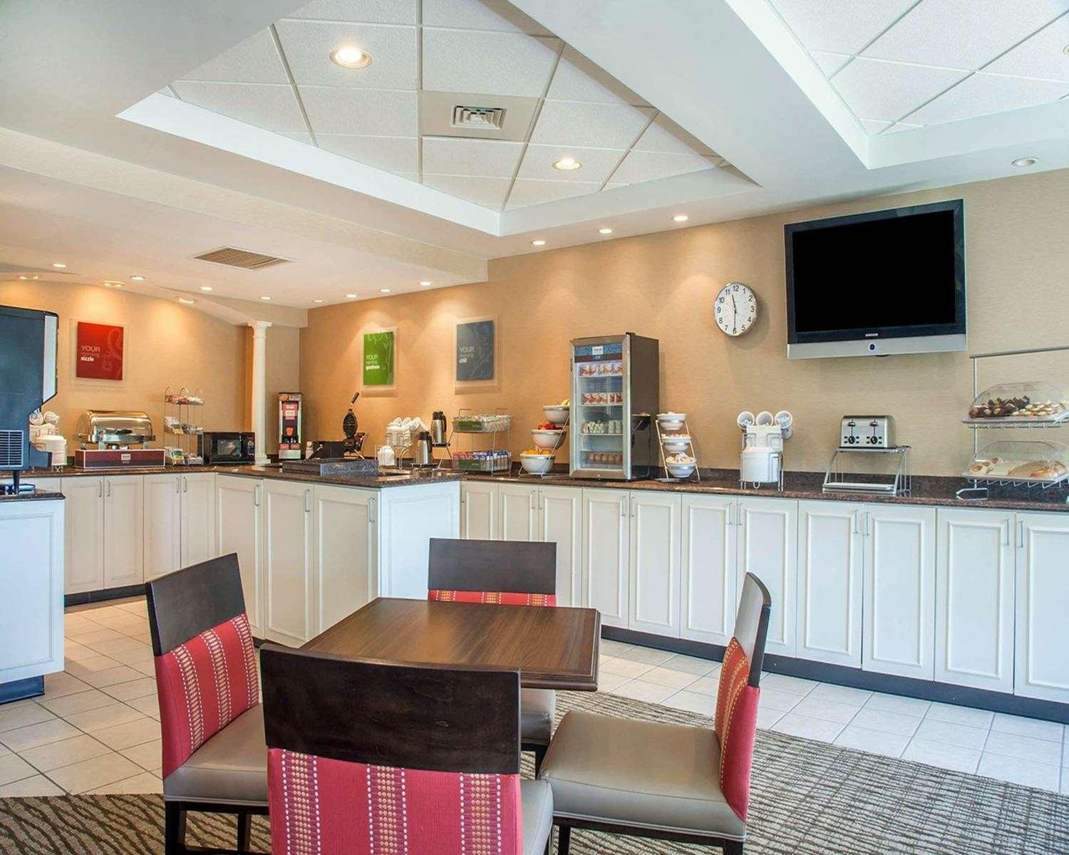 restaurant cafeteria