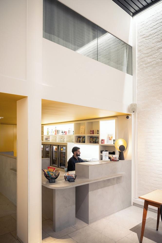 lobby