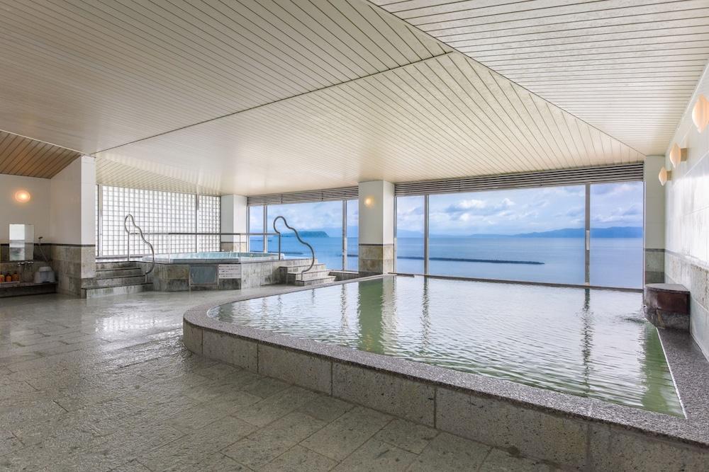 swimming pool spa