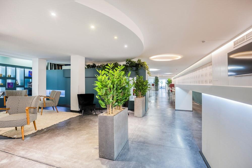 lobby