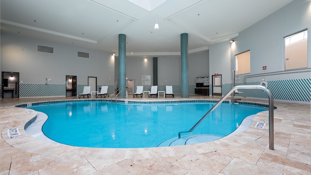 swimming pool spa