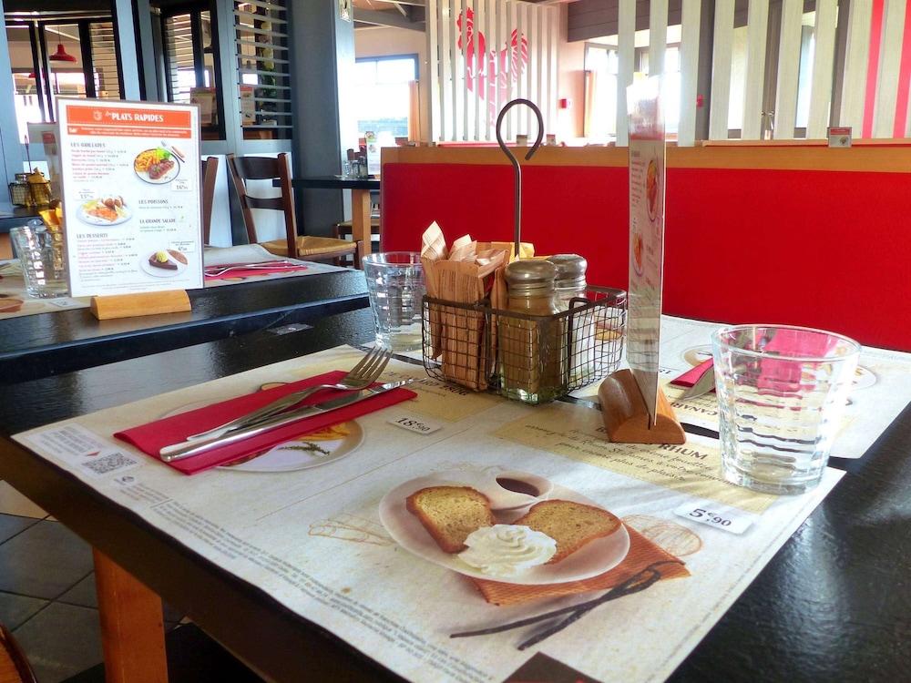 restaurant-cafeteria
