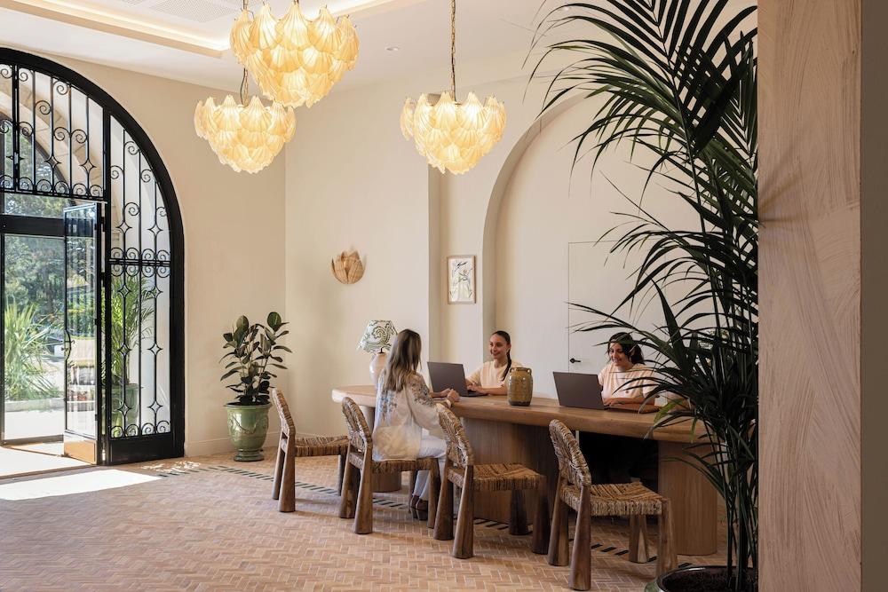 lobby