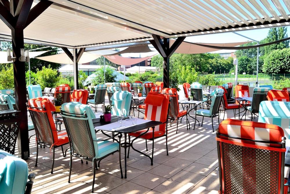 restaurant-cafeteria