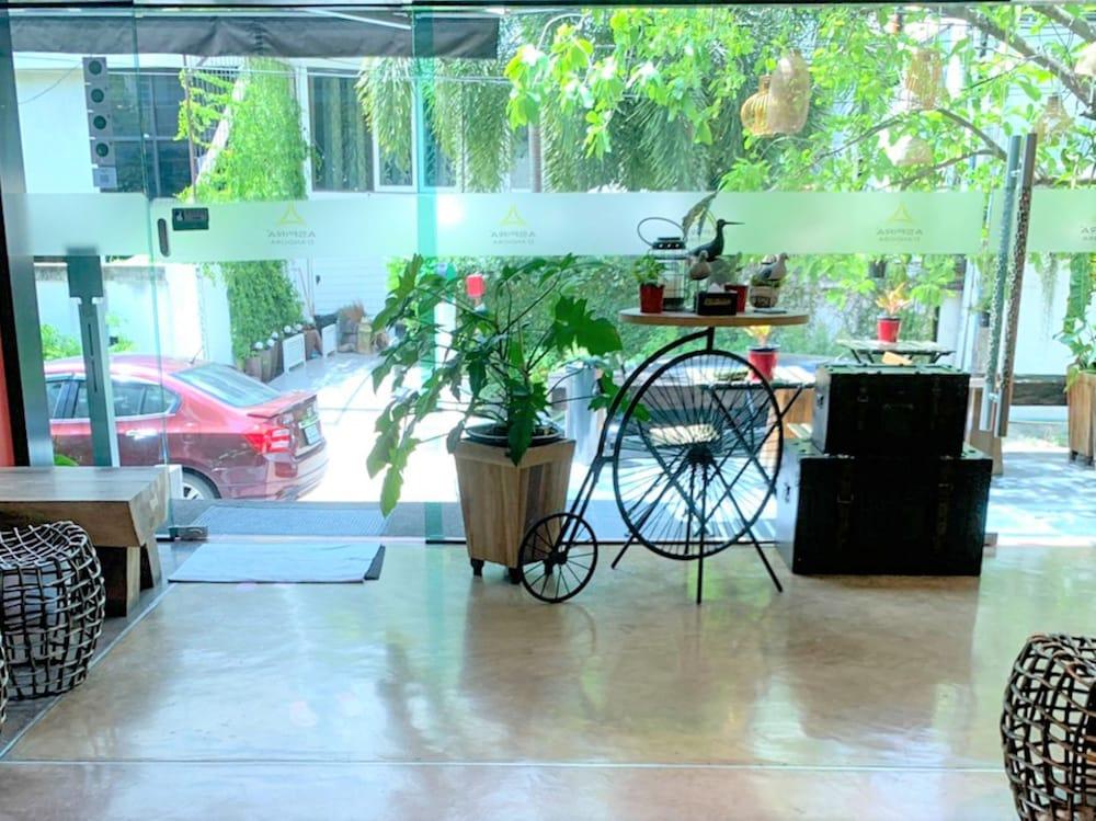 lobby