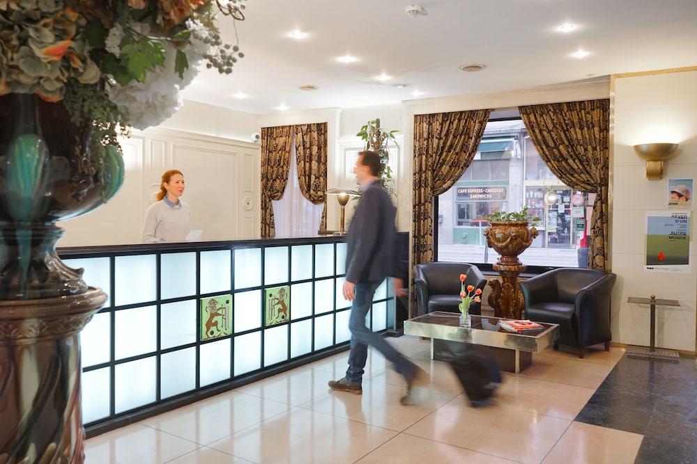 lobby